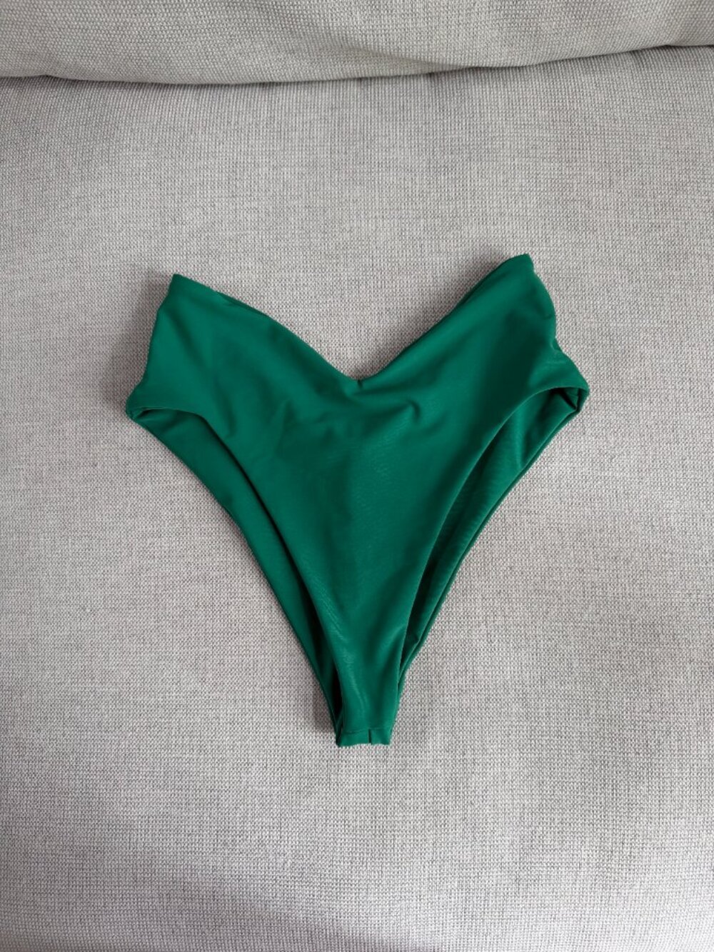 [NWOT] Skatie Bikini - Sarah Top (L) + Mellie Bottom (L) - Scout (Green) - Picture 8 of 10